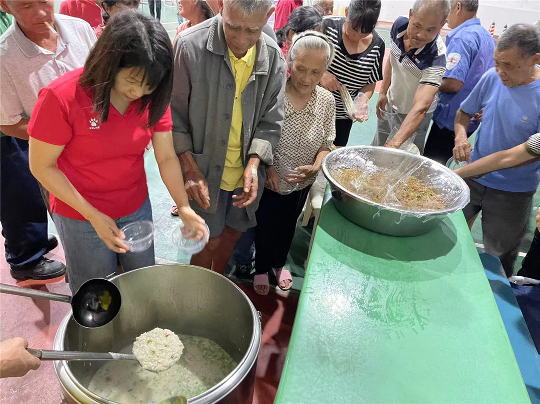 马可波罗控股助力清远源潭受灾群众转移安置工作